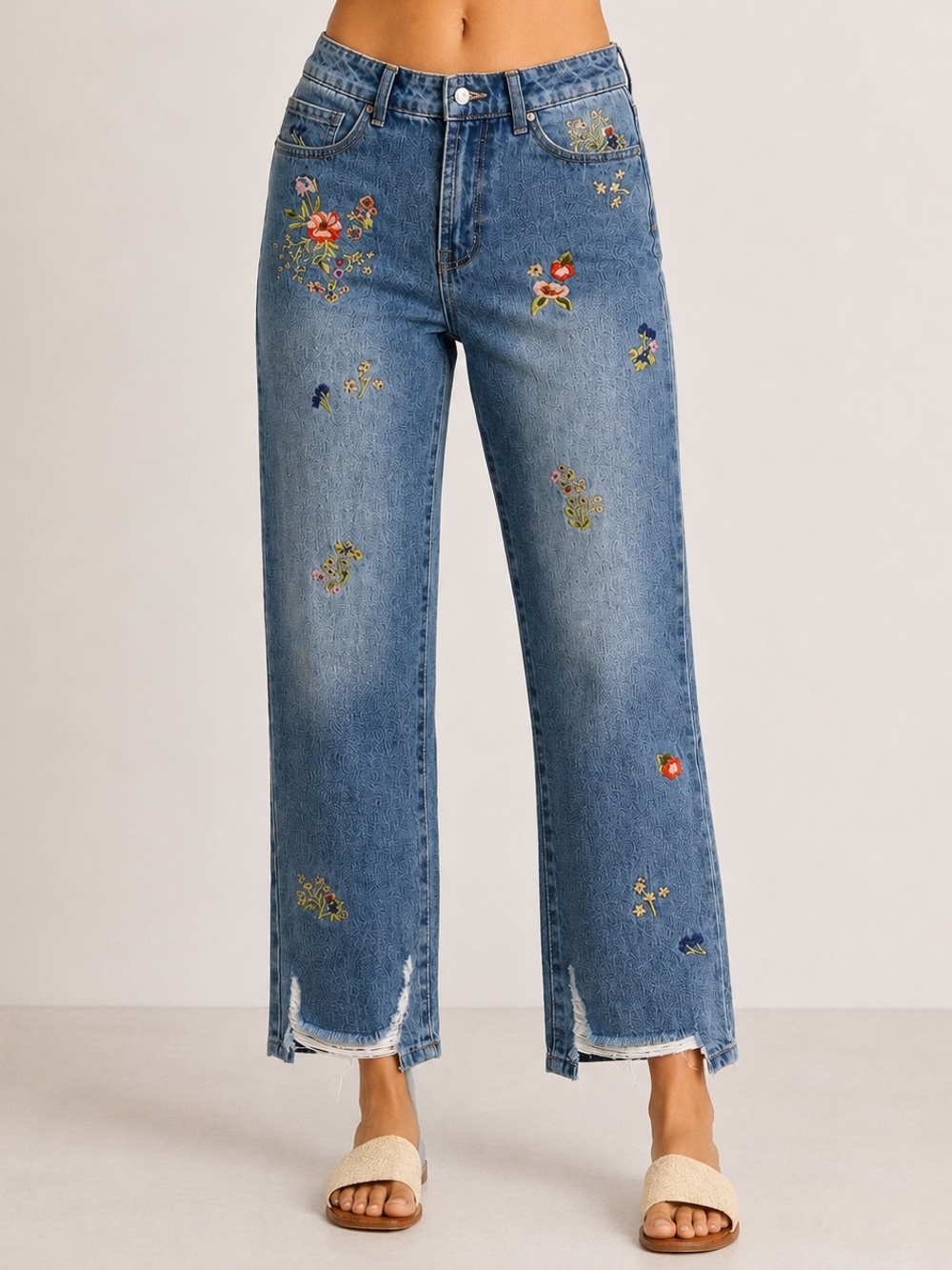 NWT Ban.Jara Floral Embroidered Straight Leg Jeans 5/26 High Rise Step Hem